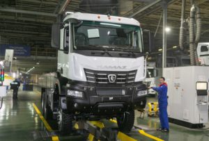 Читать далее о этой статье Стартовал выпуск КАМАЗ-65955 в антисанкционной версии