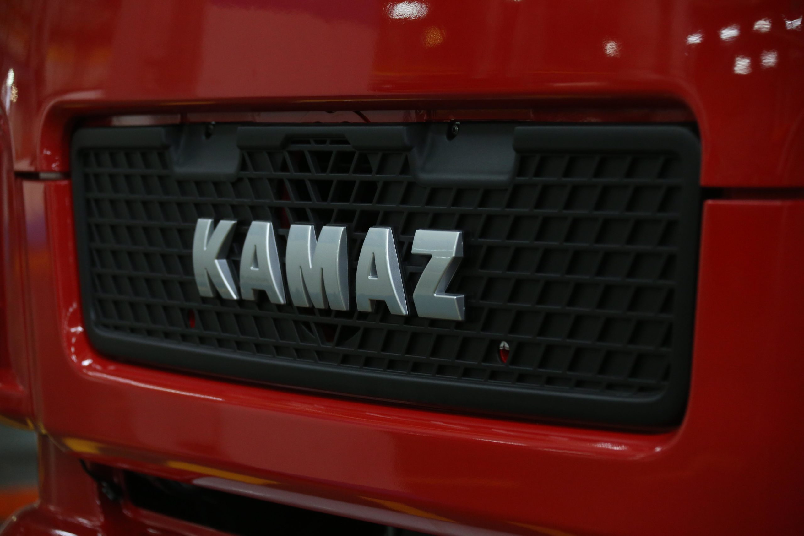 Вы сейчас просматриваете «КАМАЗ»: от расширения мер социальной поддержки к росту численности персонала