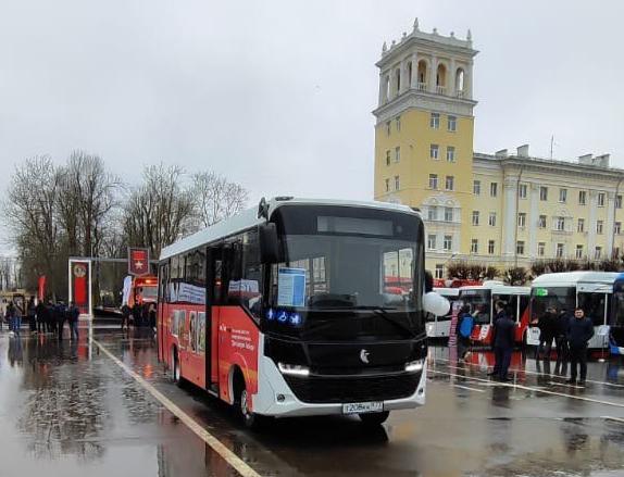 Вы сейчас просматриваете Пассажирская автотехника КАМАЗ на выставке в Смоленске