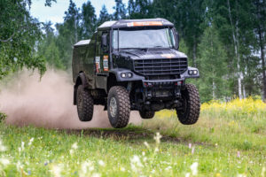 Читать далее о этой статье «КАМАЗ-мастер» готовится преодолеть «Уральский рубеж»