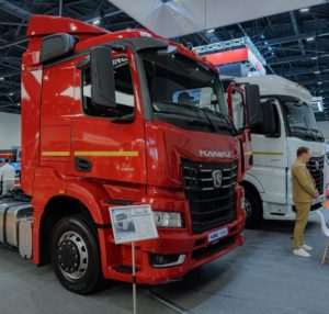Читать далее о этой статье В Казахстане начались продажи новых моделей магистральных тягачей КАМАЗ поколения К5