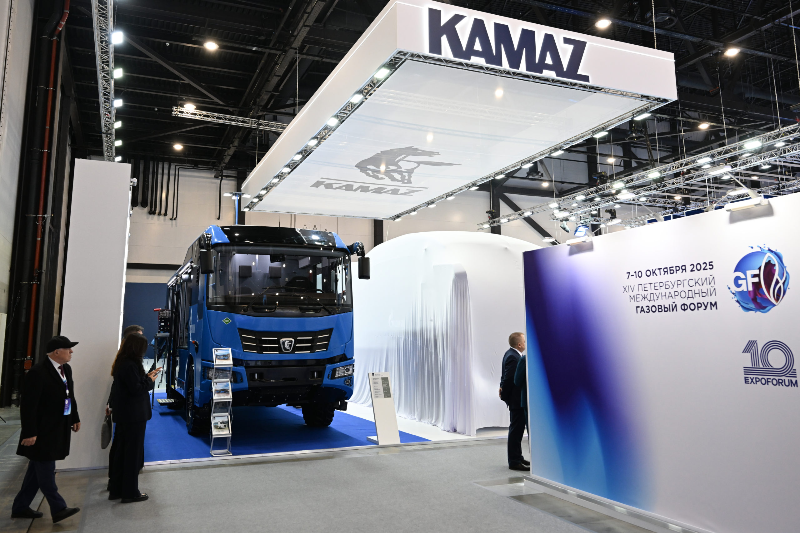 Вы сейчас просматриваете На ПМГФ-2025 презентованы усовершенствованные передвижные мастерские КАМАЗ-62501