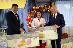Читать далее о этой статье Камазовские руководители посетили Набережночелнинский дом ребёнка