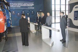 Читать далее о этой статье «КАМАЗ» посетила делегация АО «ВАД»