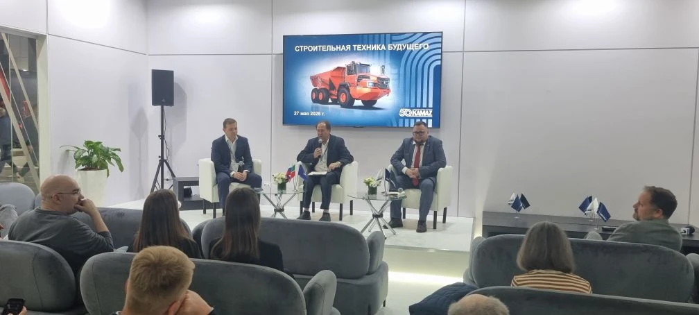 Вы сейчас просматриваете На стенде «КАМАЗа» в рамках CTT EXPO/COMvex-2026 обсудили технику будущего