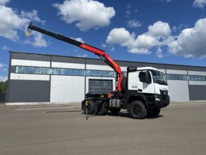 Читать далее о этой статье Представлен новый седельный тягач КАМАЗ-65954 с КМУ