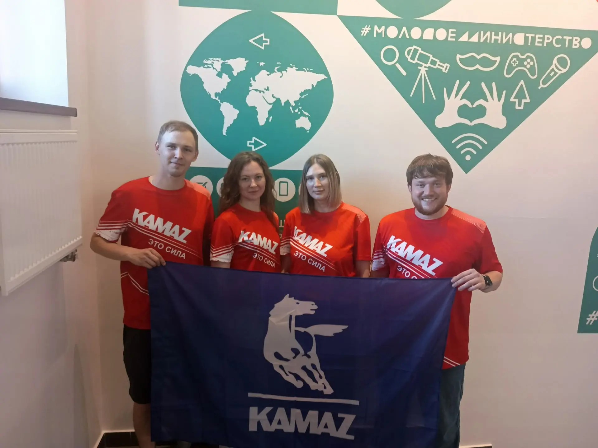 Вы сейчас просматриваете Камазовцы принимают участие в проекте «МолоТ»